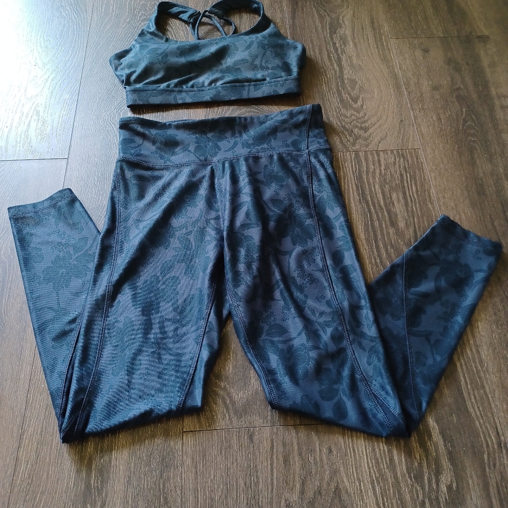 Workout Pants and Sports Bra